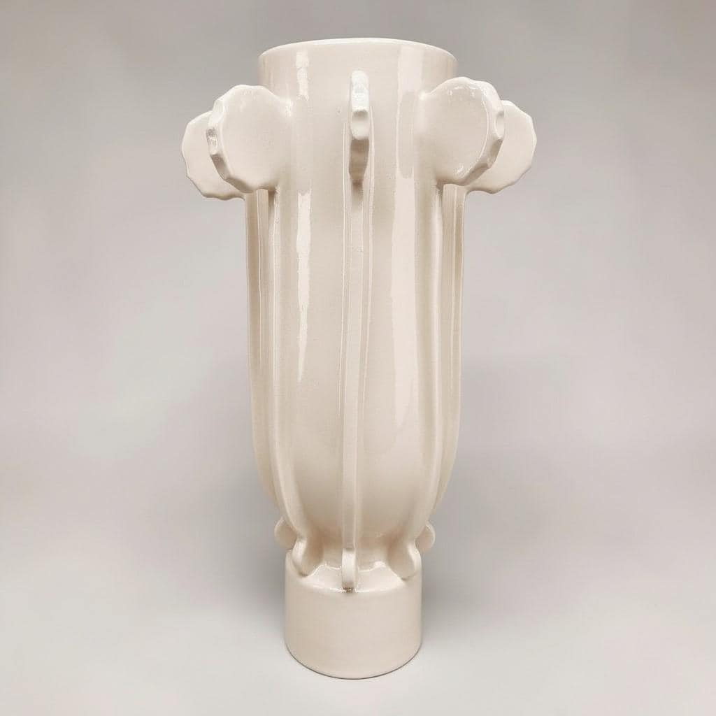 Nora — Vase, handmade ceramic