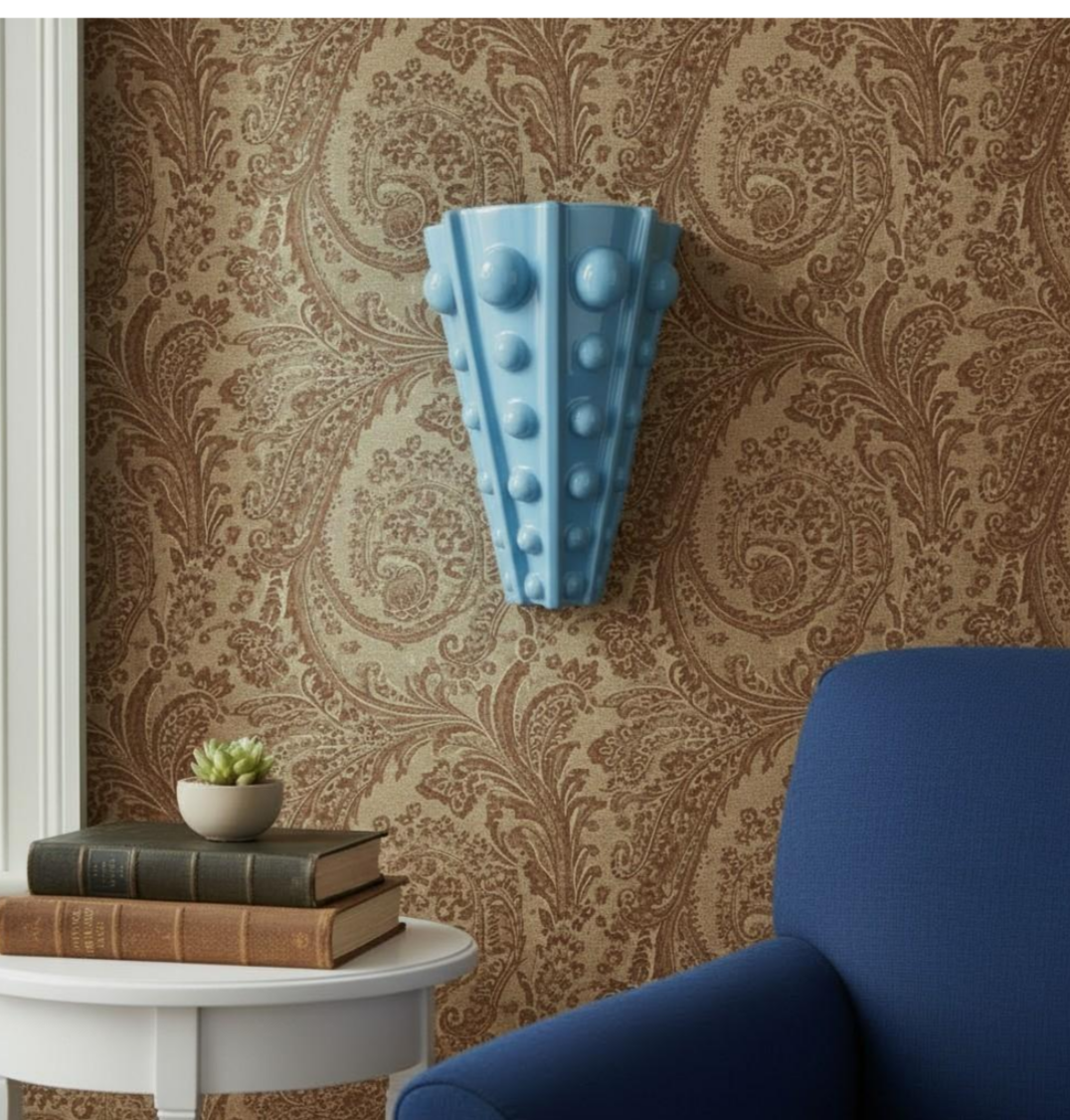 Queen — Wall Sconce
